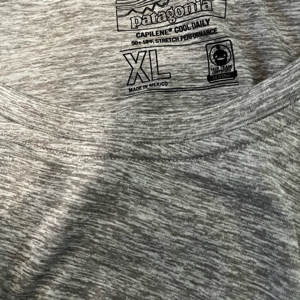 Patagonia W’s Capilene Cool, moisture wicking active shirt- great condition! - Picture 2 of 2